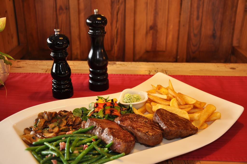 Steakhouse & Pension Crazy Horse Suhl Exterior foto
